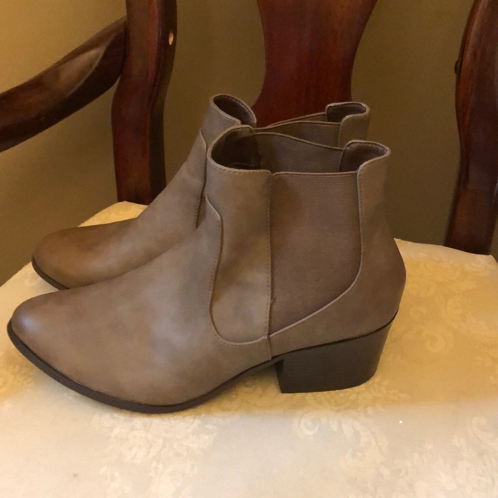 Forever 21 Booties, Worn once, 2-in heels - Picture 1 of 6